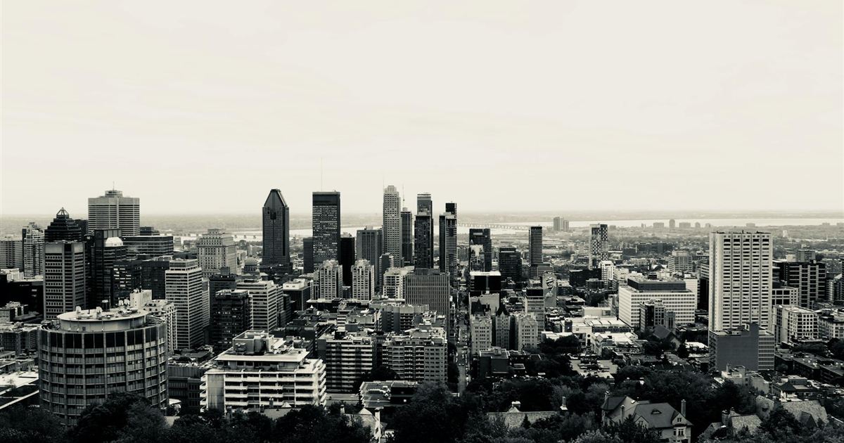 Montreal skyline, payday loan options in Quebec