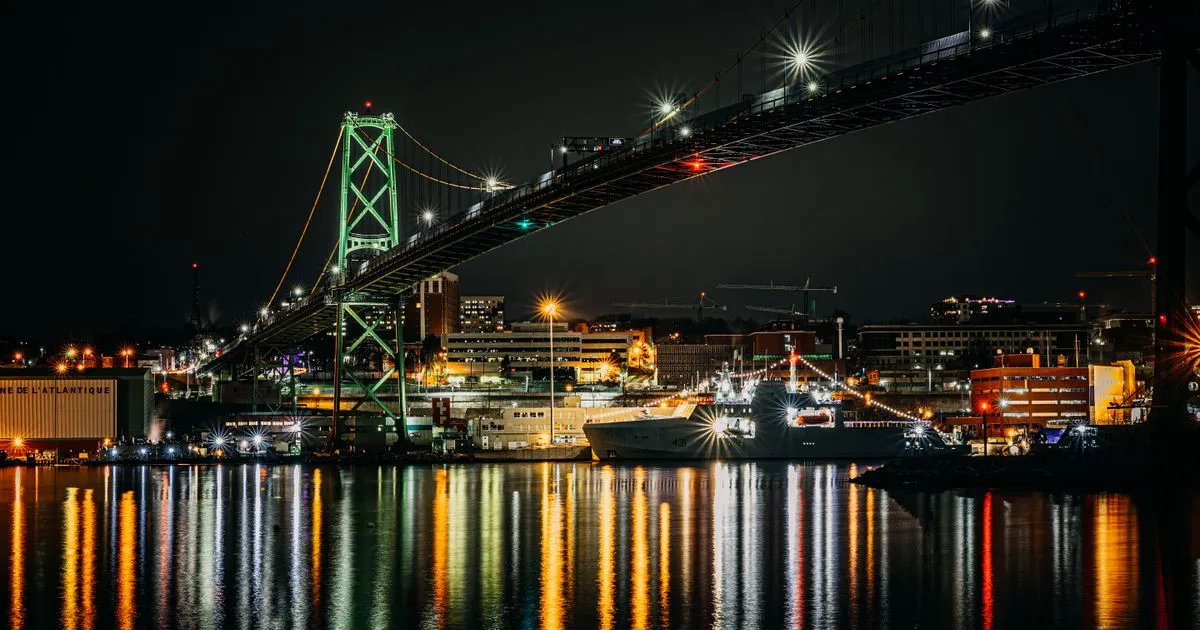 Macdonald Bridge crossing Halifax Harbour to Dartmouth at night - payday loans Dartmouth